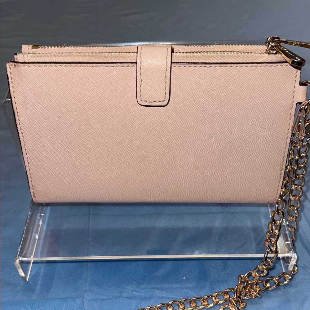 Michael Kors Blush Pink Wristlet with Gold Chain EUC - Picture 6 of 12